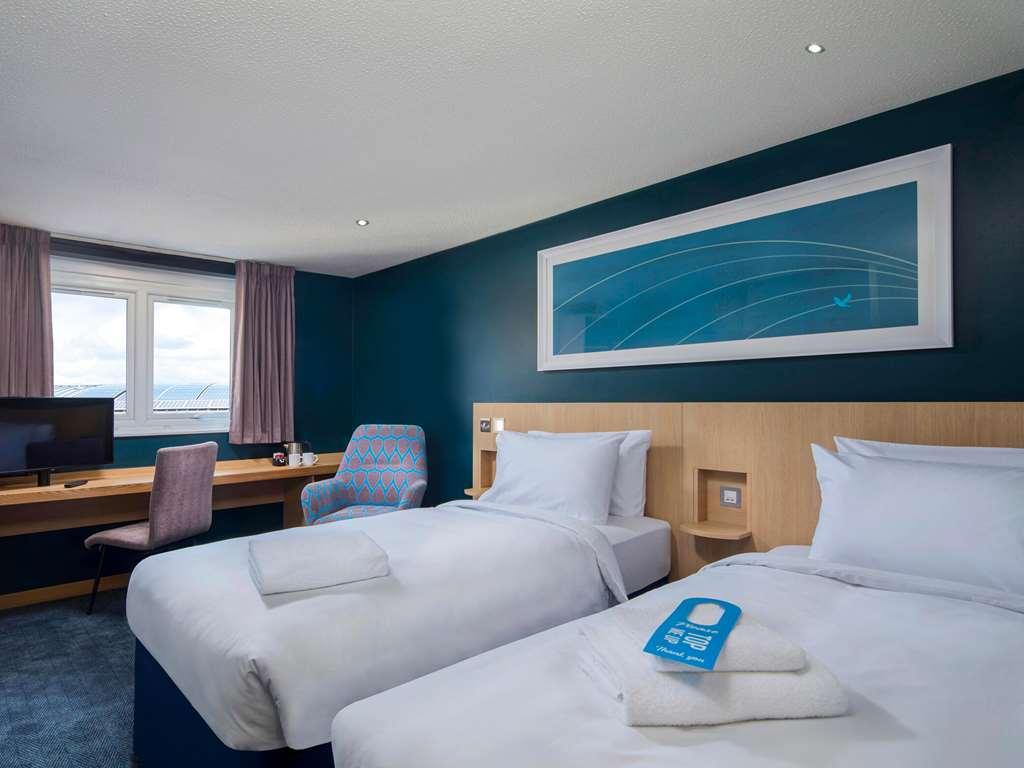 Travelodge Bristol Central Anchor Road Kamer foto
