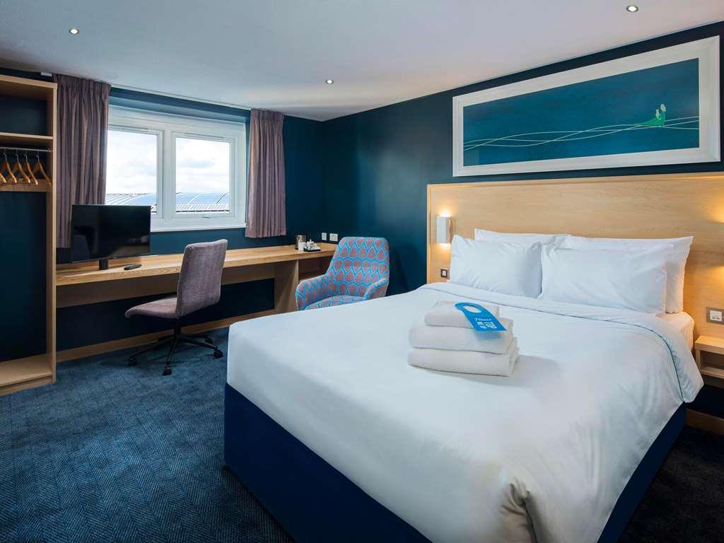 Travelodge Bristol Central Anchor Road Kamer foto